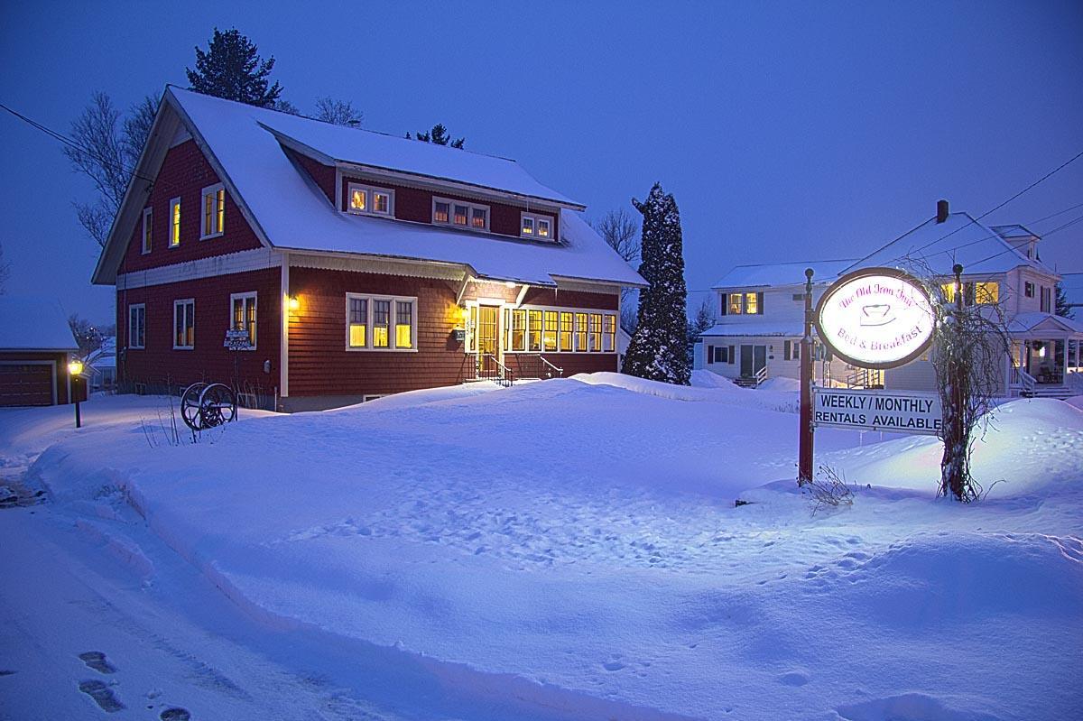 Old Iron Inn Bed And Breakfast Caribou Eksteriør billede